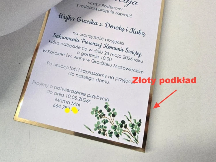 ze złotym podkładem.jpeg